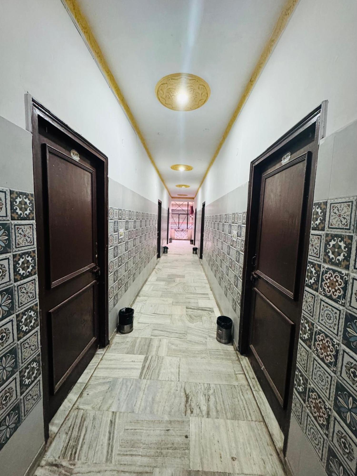 Hotel Hari Ganga - Harkipauri Road Haridwār Εξωτερικό φωτογραφία